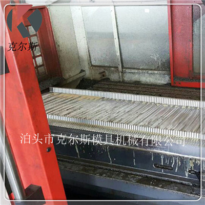 供应彩石金属瓦模具/蛭石金属瓦模具/金属瓦模具/彩钢瓦模具等