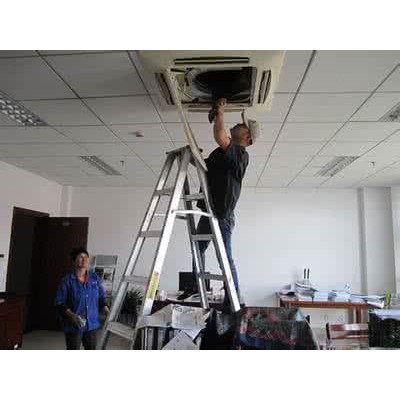 广州海珠华洲洗空调公司，立式空调清洗，挂式空调拆洗除尘