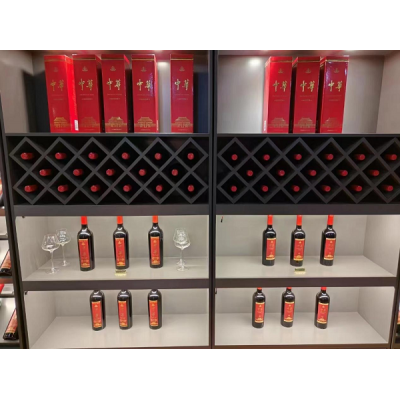 中丰投 资控股与北京龙徽酿酒确立合作关系中华1972销路攀升
